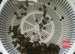 猫爪草熬猪横利的做法图解3