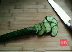 凉拌黄瓜的做法图解1