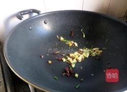 啤酒鸭炖鸡腿菇的做法图解2