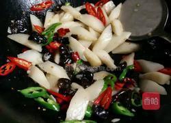 黑木耳炒淮山的做法图解9
