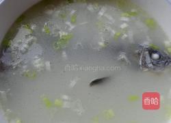 香煎鲫鱼汤的做法图解5