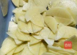 香辣凉拌土豆片的做法图解1