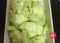 野山椒版青瓜火腿肠的做法图解1