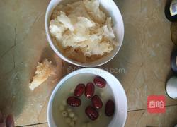 红枣银耳汤的做法图解1