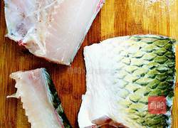 水滑葡萄鱼双吃的做法图解1