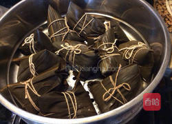 西米水晶粽子的做法图解3