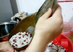 蛋黄五香咸肉粽的做法图解8