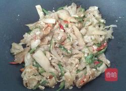 茄子吃辣椒的做法图解4