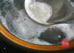 排骨毛豆汤的做法图解2