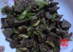 葱爆猪肝的做法图解7