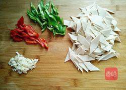 小炒豆腐皮的做法图解2