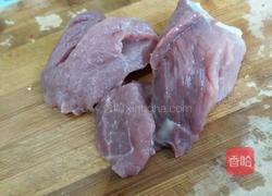 飘香酥肉的做法图解1