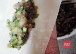 韭菜肉锅贴的做法图解4