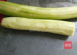 炝炒丝瓜的做法图解1