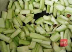 炝炒丝瓜的做法图解3