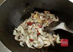 麻辣河虾的做法图解7