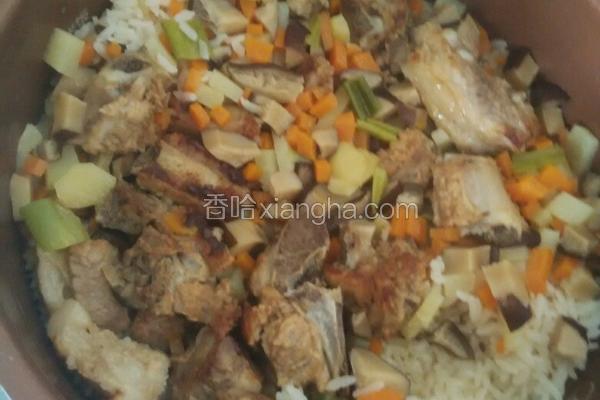 排骨蔬菜焖米饭