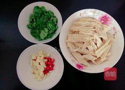 凉拌腐竹的做法图解1