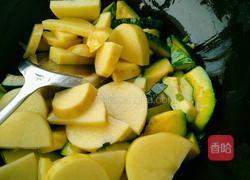 蚝油窝瓜炖土豆的做法图解6