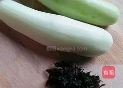 紫苏煮白黄瓜的做法图解1