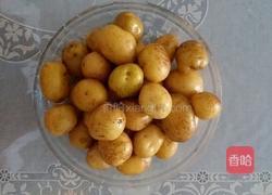 香辣烤土豆的做法图解1