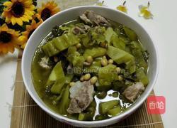 酸菜苦瓜排骨汤的做法图解5