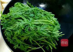 清炒茼蒿菜的做法图解4
