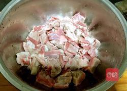 西红柿炖牛腩的做法图解1