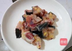 香辣鲟鱼骨的做法图解1