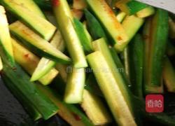 快炒黄瓜的做法图解3