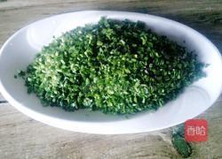 韭菜山野菜(青广东)馅饼的做法图解7