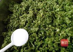 韭菜山野菜(青广东)馅饼的做法图解12