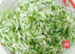 角瓜(西葫芦)蒸饺的做法图解8