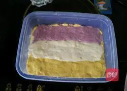 Illustration of how to make whole grain triple noodle cake 12