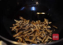 生炒腊味糯米饭的做法图解3