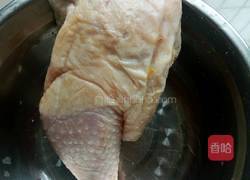 傣味手撕鸡腿的做法图解1