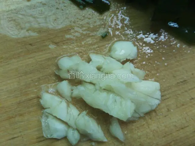 

大蒜切碎

