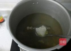 冰糖百合绿豆汤的做法图解2