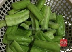 苦瓜焖鸭的做法图解2