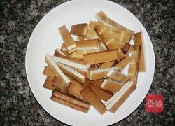 香干炒腊肉的做法图解4