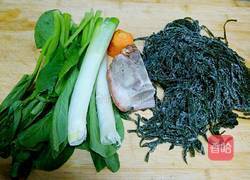 肘子肉炖海带的做法图解1