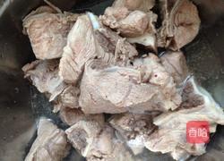 扇子骨土豆胡萝卜汤的做法图解1