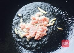 小炒豆芽肉丝的做法图解3