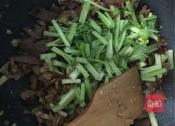 萝卜干炒腊肉的做法图解9
