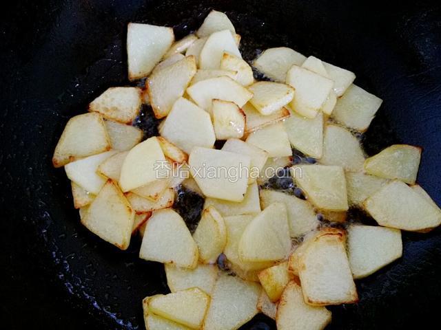 土豆片煎炒两面金黄