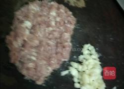 肉末芥兰的做法图解2