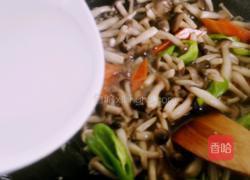 清炒蟹味菇的做法图解8