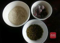 水果粥（杨梅糯米粥）的做法图解1