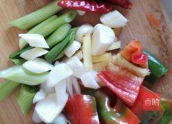 剁椒牛蛙的做法图解2