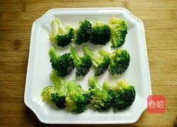 西兰花沙拉的做法图解6